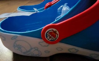 Crocs Doraemon Talla 38 Azul