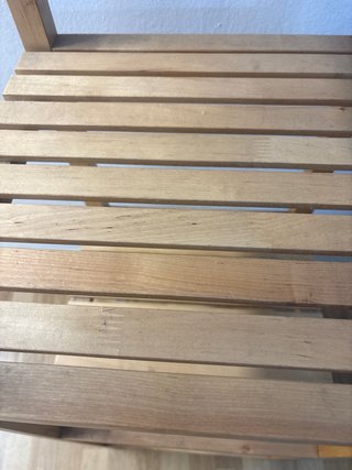 Estantería de bambú y madera