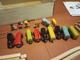 +80 piezas tren madera
