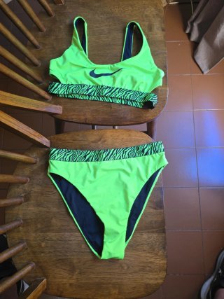 Traje de baño Nike verde talla S
