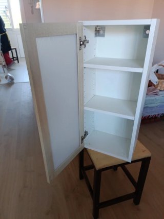 Armario de baño madera y plástico