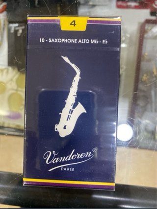 Caja Cañas Saxo Alto Vandoren Nº4 (10 uds)
