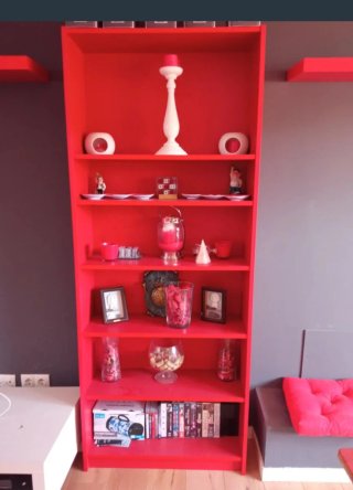 Estantería librería roja