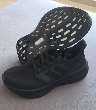 Zapatilla Adidas Ultraboost Negra