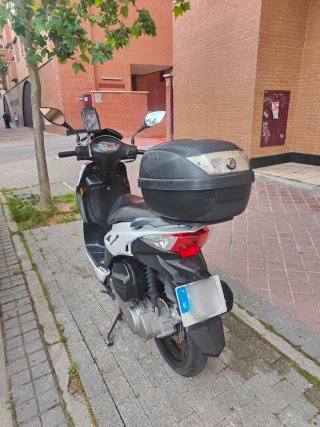 Sym Symphony Sr 125 e5 Scooter 5/2022 21.000km