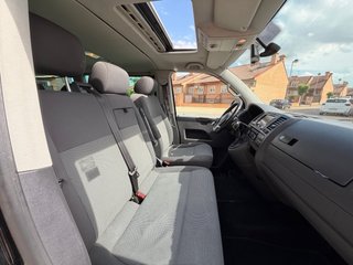 Volkswagen Caravelle 2012 9 Plazas Larga