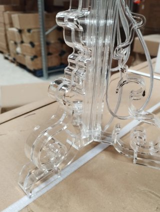 Lámpara de mesa acrílica transparente