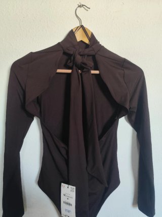 Body marrón espalda descubierta Zara Talla M