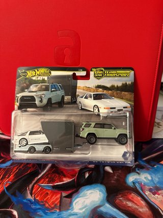 Hot Wheels Team Transport Toyota