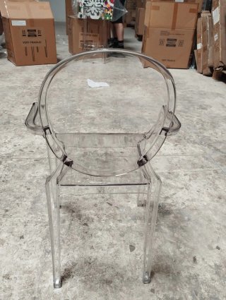 Silla infantil transparente con brazos