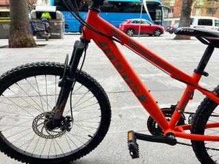 Bici MTB Moma naranja niño 24 pulgadas