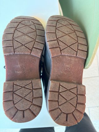 Scarpe stringate in pelle nere