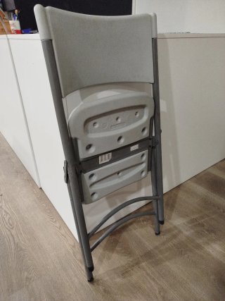Silla Plegable Gris Metal y Plástico