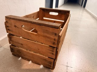 2 Cajas de madera originales de fruteria antigua.