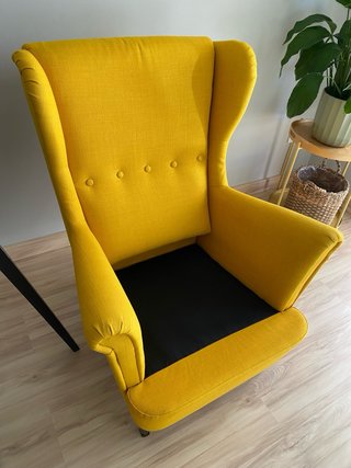 Sillón orejero amarillo Ikea