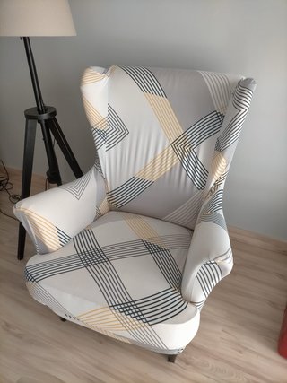 Sillón orejero amarillo Ikea