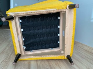 Sillón orejero amarillo Ikea