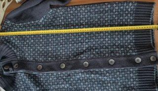 Cárdigan de punto jacquard con botones marca G54.