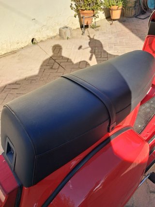 Vespa TX 200 Roja ITV Recién Pasada