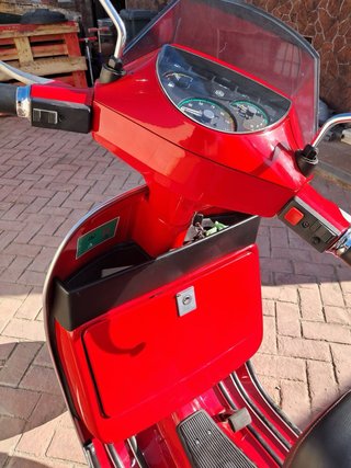 Vespa TX 200 Roja ITV Recién Pasada