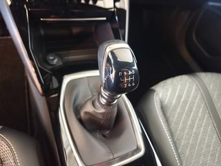 Peugeot 2008 Allure Gasolina 100cv