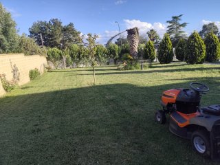 Desbroces y siega de parcelas con tractor
