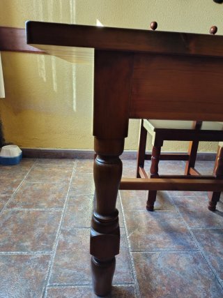 Mesa y sillas madera maciza estilo rústico