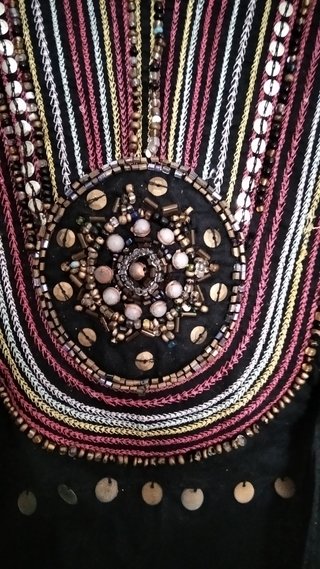 Blusa India Negra con Abalorios