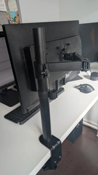 Pantalla AOC 24 con soporte de mesa