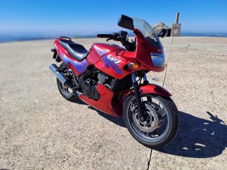 Kawasaki GPZ 500S Roja
