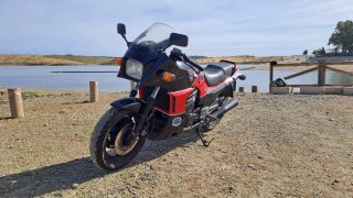 Kawasaki GPZ 900R Top Gun  Kawasaki GPZ 500S