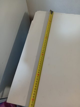 Escritorio o mesa de color blanca