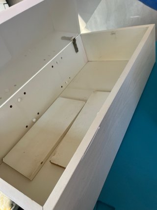 Armarios de baño blancos con puerta de cristal