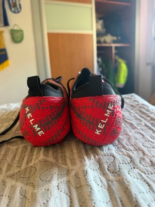 Botas de fútbol Kelme COMPLETAMENTE NUEVAS