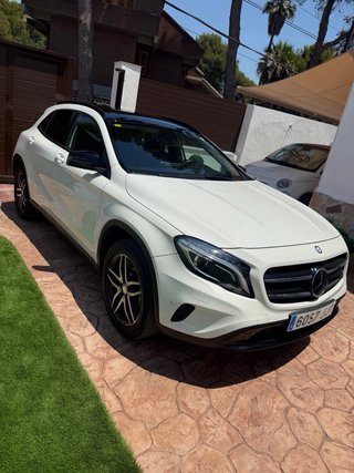 Mercedes-Benz GLA 200d 2016