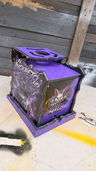 Caja de radio personalizada El Inquieto HD