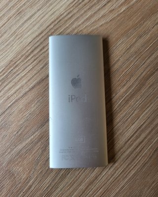 Apple iPod Nano 5ª Gen 16GB Plata