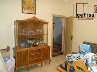 Casa adosada en venta en Valdepeñas