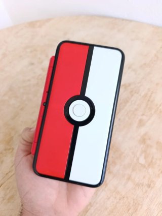 Nintendo 2Ds XL Poke ball Pokémon
