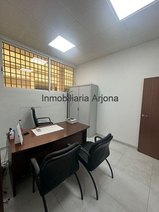 Local comercial en alquiler en El Higuerón en Córdoba