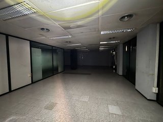 Local comercial en venta en La Prosperitat en Barcelona