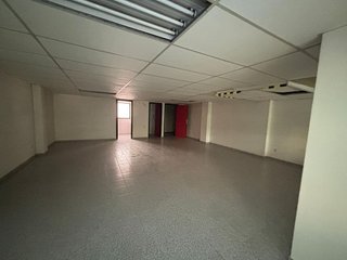 Local comercial en venta en La Prosperitat en Barcelona