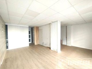 Local comercial en venta en L'Eixereta en Burjassot