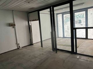 Local comercial en venta en Font Pudenta – Can Sant Joan en Montcada i Reixac
