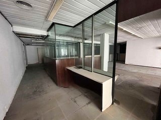 Local comercial en venta en Font Pudenta – Can Sant Joan en Montcada i Reixac