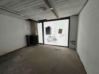 Local comercial en venta en Font Pudenta – Can Sant Joan en Montcada i Reixac