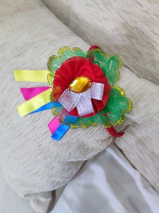 Diadema Adorno Flores y Pompones