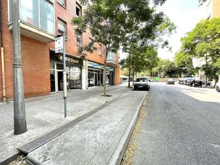 Local comercial en venta en La Marina de Port en Barcelona