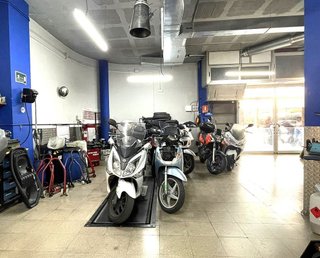 Local comercial en venta en La Marina de Port en Barcelona