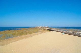 Piso en alquiler en La Caleta - La Viña en Cádiz